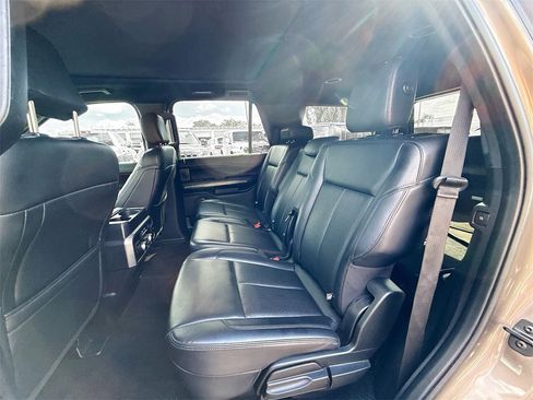 Used 2019 Ford Expedition XLT w/ Equipment Group 202A image 27
