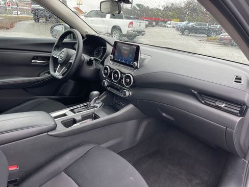 Used 2024 Nissan Sentra SV image 28