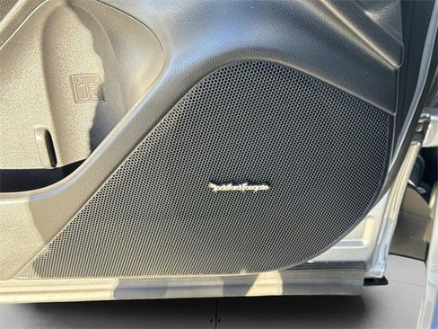 Used 2024 Subaru Forester Premium image 16