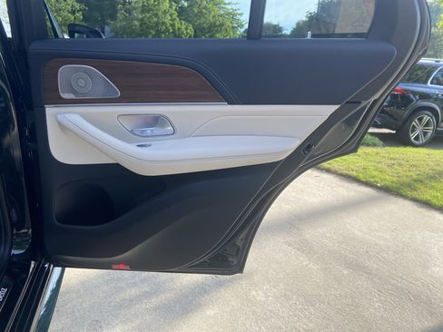 Certified 2024 Mercedes-Benz GLE 450 4MATIC image 42