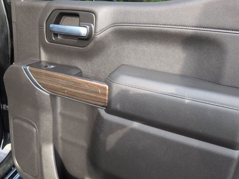 Used 2019 Chevrolet Silverado 1500 RST AWD/4WD image 38