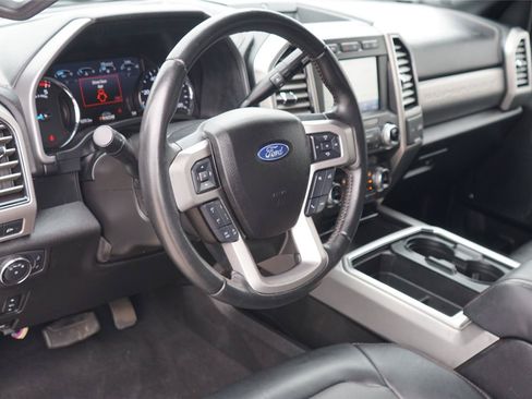 Certified 2020 Ford F250 Platinum w/ FX4 Off-Road Package AWD/4WD image 9
