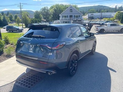 Used 2024 Honda HR-V Sport image 10