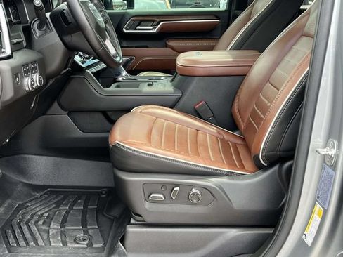Used 2025 GMC Sierra 2500 Denali Ultimate w/ Max Trailering Package AWD/4WD image 13
