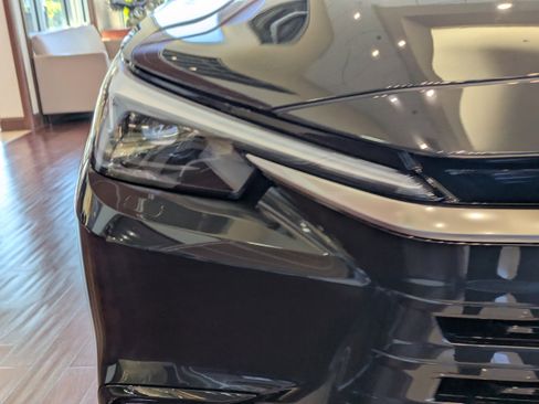 New 2026 Lexus TX 500h AWD w/ Technology Package image 10