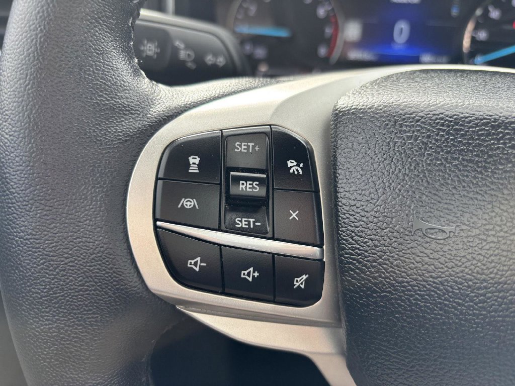 Used 2023 Ford Explorer XLT w/ Equipment Group 202A AWD/4WD image 29