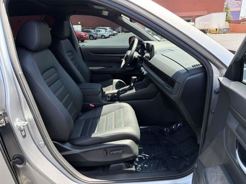Used 2025 Honda CR-V Sport-L image 15