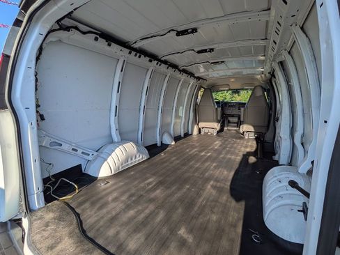 Used 2021 Chevrolet Express 2500 Extended w/ Driver Convenience Package image 26