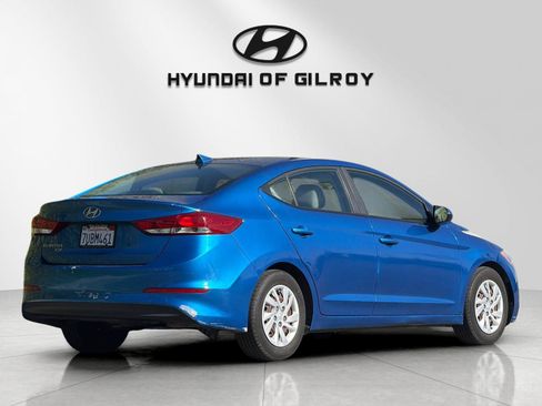 Used 2017 Hyundai Elantra SE FWD image 5
