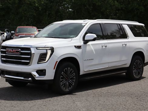 New 2026 GMC Yukon XL Elevation AWD/4WD image 2