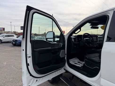 Used 2025 Ford F350 Platinum w/ FX4 Off-Road Package AWD/4WD image 12
