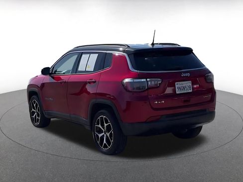 Used 2025 Jeep Compass Limited AWD/4WD image 8