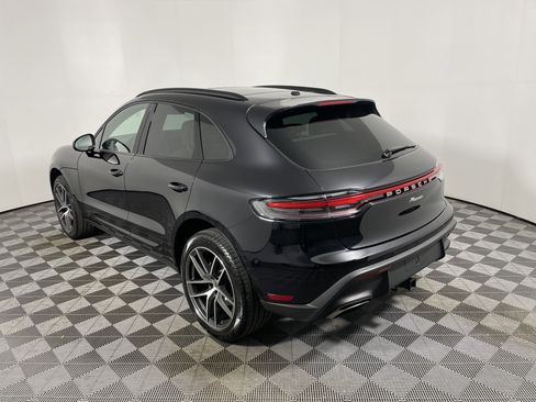 Used 2025 Porsche Macan image 3