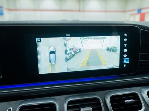 Used 2020 Mercedes-Benz GLS 450 4MATIC w/ Convenience Package image 51