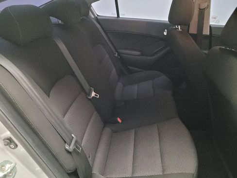 Used 2017 Kia Forte LX FWD image 19