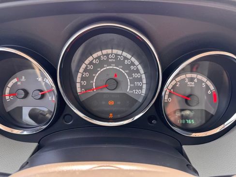 Used 2011 Dodge Caliber Mainstreet FWD image 21