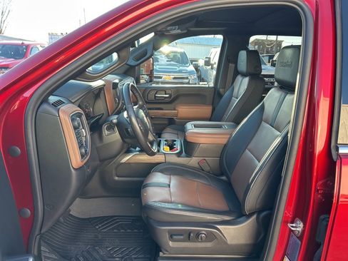 Used 2022 Chevrolet Silverado 3500 High Country w/ Z71 Off-Road Package image 16