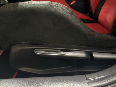Used 2019 Honda Civic Type R image 11