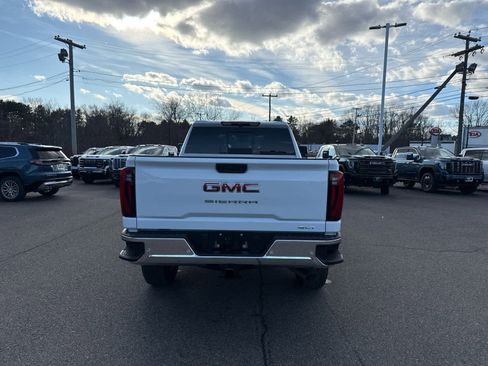 New 2026 GMC Sierra 2500 SLT w/ SLT Premium Package image 6