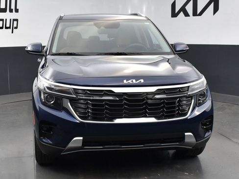 Certified 2026 Kia Seltos EX w/ EX Sunroof Package FWD image 8