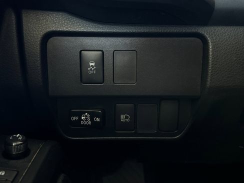 Used 2022 Toyota Tacoma SR image 25