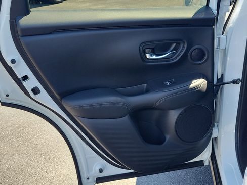 Used 2024 Honda HR-V EX-L image 13