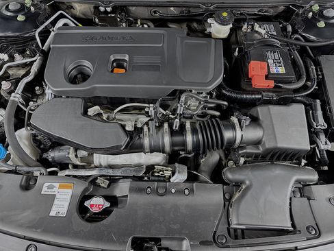 Certified 2021 Honda Accord Touring image 31