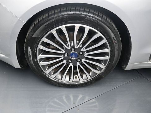 Used 2018 Ford Fusion Titanium AWD/4WD image 15