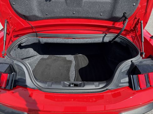 Used 2025 Ford Mustang Premium RWD image 5