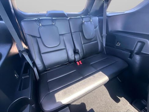 Used 2020 Ford Explorer ST w/ Premium Technology Package AWD/4WD image 19