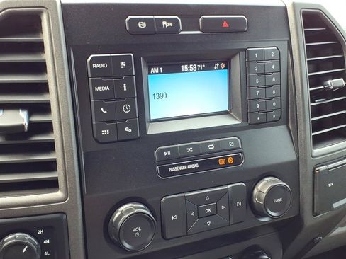 Used 2022 Ford F250 XL w/ Power Equipment Group AWD/4WD image 24