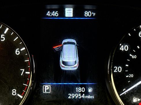 Used 2022 Nissan Rogue Sport SL w/ Premium Package image 10