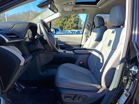 Certified 2024 Toyota Sienna XLE image 12