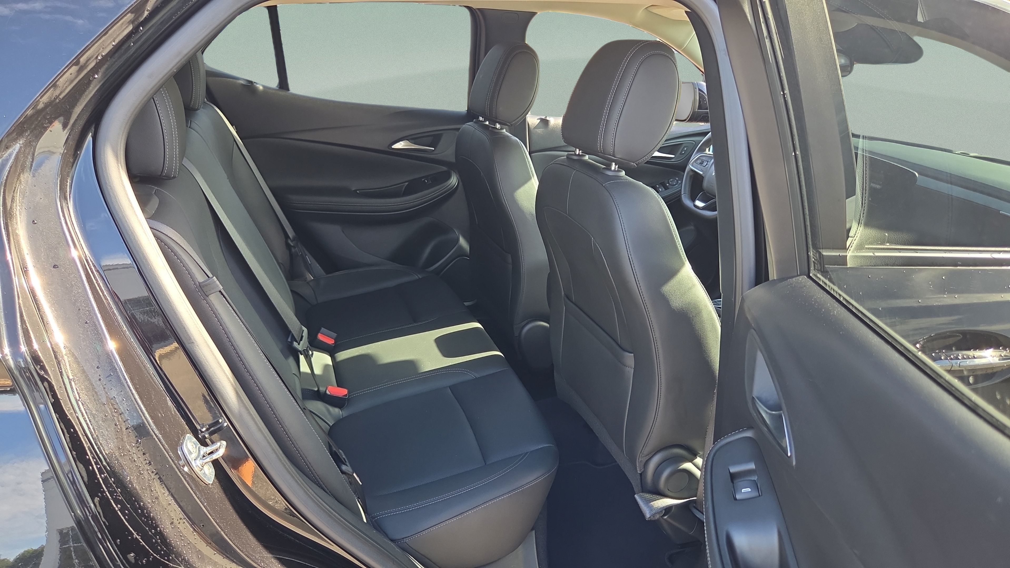 Certified 2024 Buick Encore GX Sport Touring AWD/4WD image 17