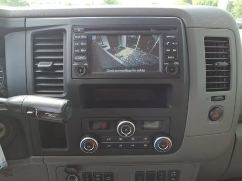 Used 2017 Nissan NV 3500 SL RWD image 22