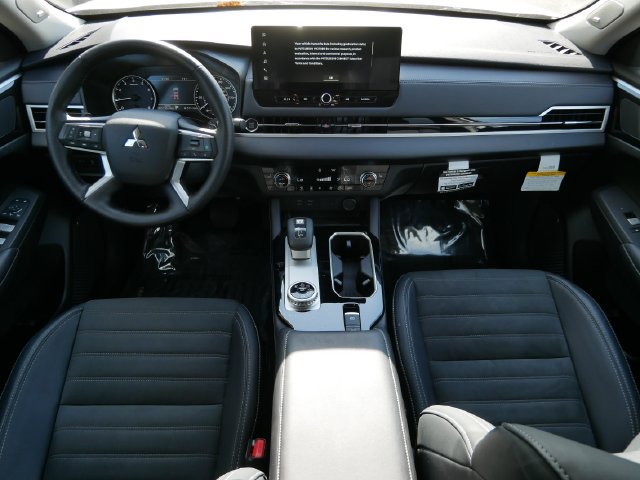 Used 2026 Mitsubishi Outlander SE AWD/4WD image 11