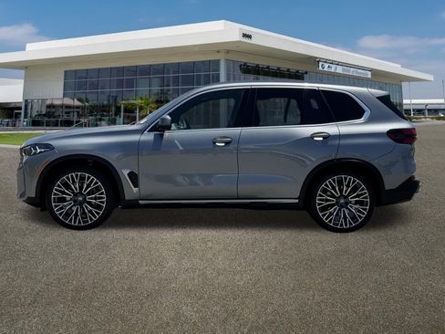 Certified 2024 BMW X5 xDrive40i AWD/4WD image 6