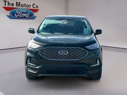 Used 2024 Ford Edge SEL w/ Convenience Package