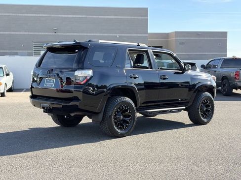 Used 2022 Toyota 4Runner SR5 Premium image 28