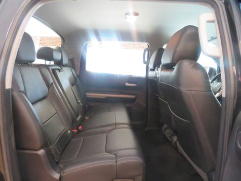 Used 2019 Toyota Tundra SR5 AWD/4WD image 23