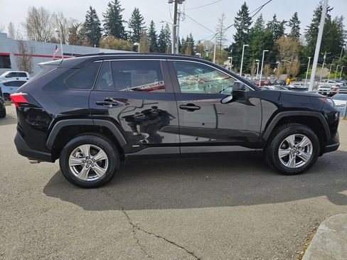 Certified 2025 Toyota RAV4 LE image 8