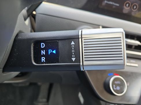 Used 2025 Hyundai Sonata SEL FWD image 19