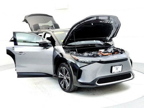 Certified 2023 Toyota bZ4X Limited w/ Weather Package image 9