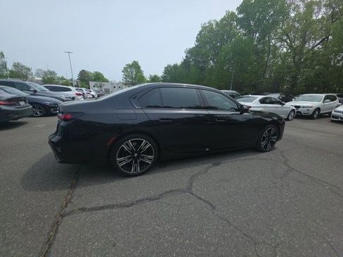 Certified 2025 BMW 750e xDrive image 13