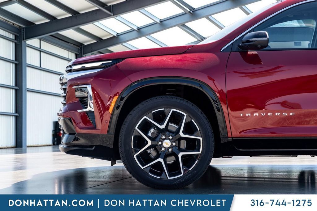 New 2026 Chevrolet Traverse High Country FWD image 32