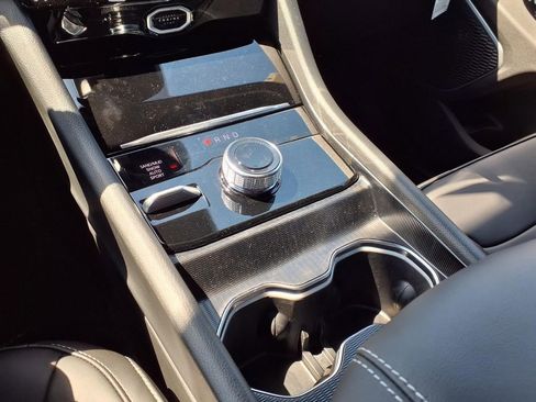 New 2026 Jeep Grand Cherokee L Limited AWD/4WD image 10