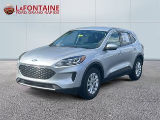 Used 2020 Ford Escape SE image 1