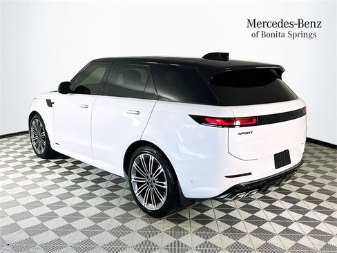 Used 2025 Land Rover Range Rover Sport Autobiography image 5