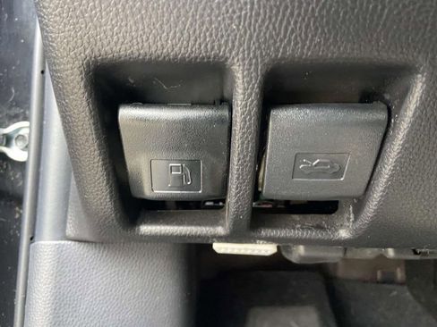 Used 2025 Toyota RAV4 XLE w/ Convenience Package image 31