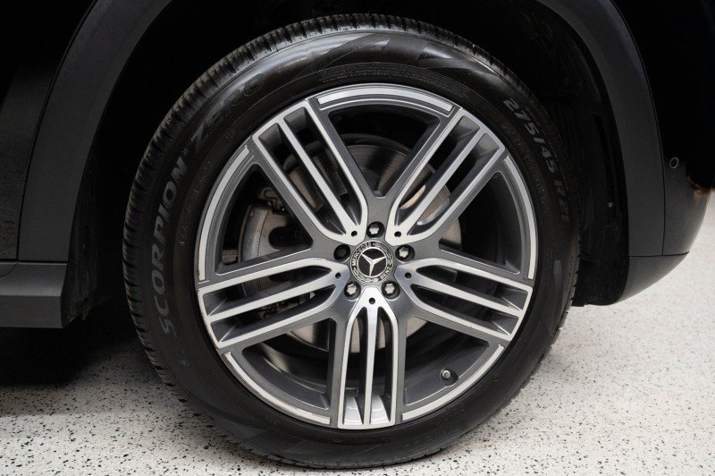 Certified 2026 Mercedes-Benz GLS 450 4MATIC image 11